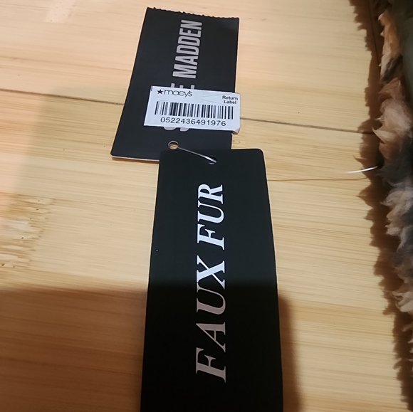 NWT Steve Madden LEOPARD CHEETAH Animal Print Puffer Scarf - Picture 2 of 6